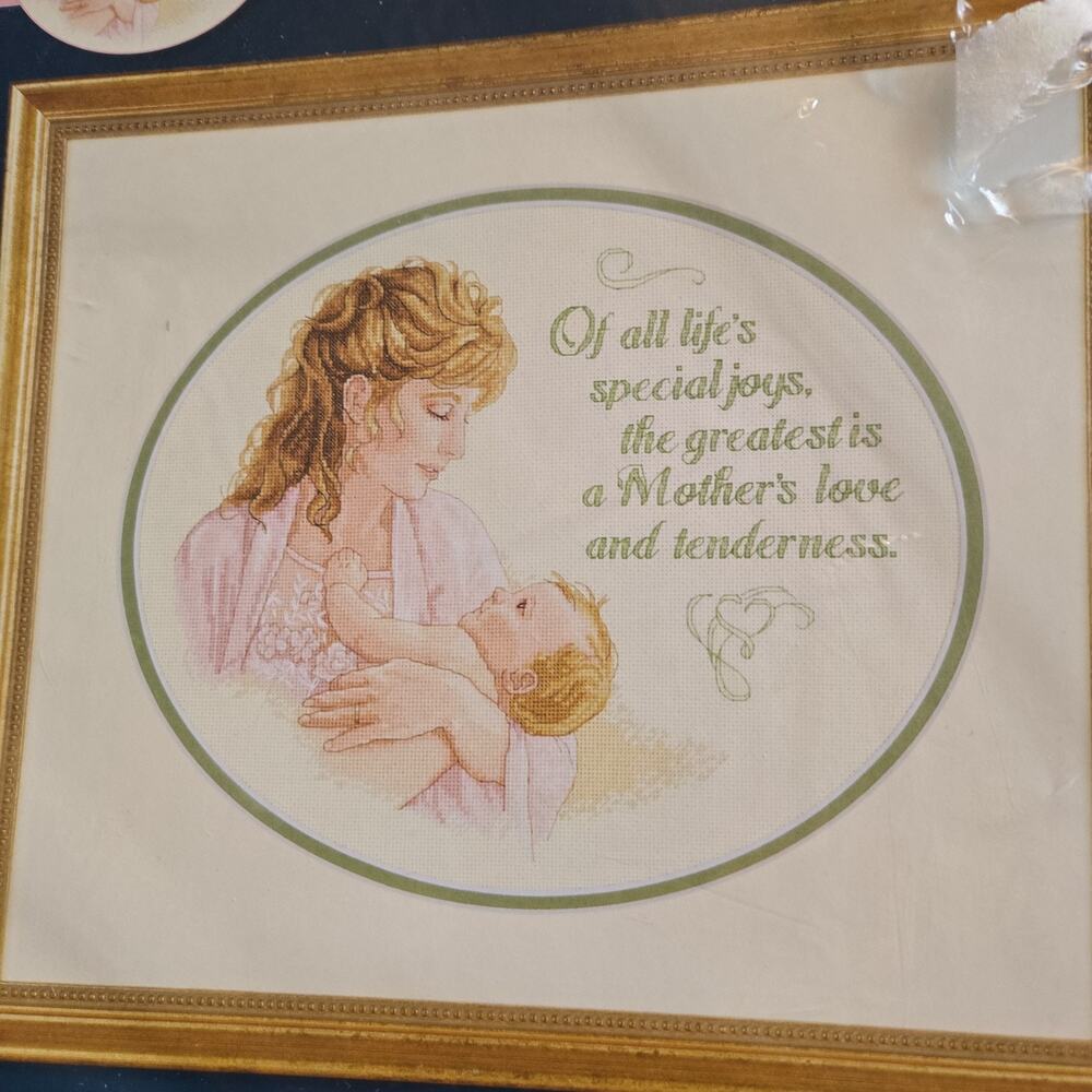 Sunset Kit #13723 "A Mother's Love" Cross Stitch RARE Dimensions New 2005 - Picture 3 of 5